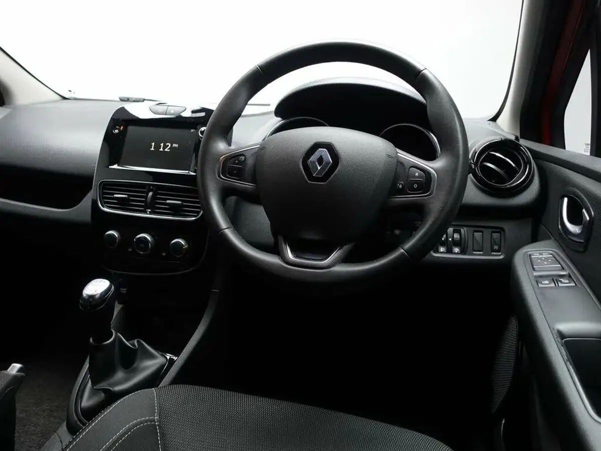 2019-renault-clio-09-tce-iconic-90ps-big-17