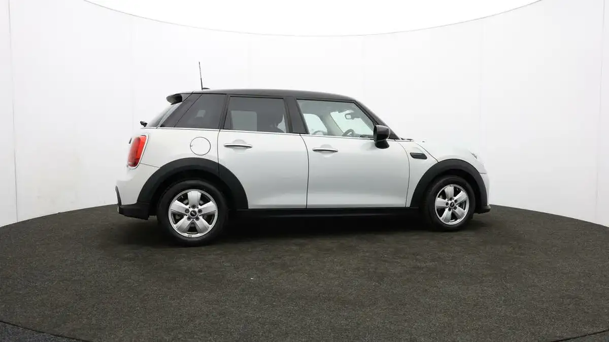 2022-mini-cooper-15-cooper-classic-hatchback-5d-auto-big-37