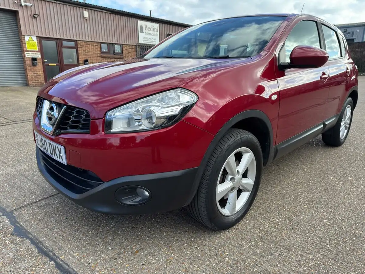2010-nissan-qashqai-15td-acenta-big-16