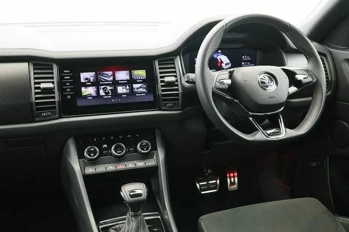 2024-skoda-kodiaq-15-tsi-e-tec-sportline-big-1