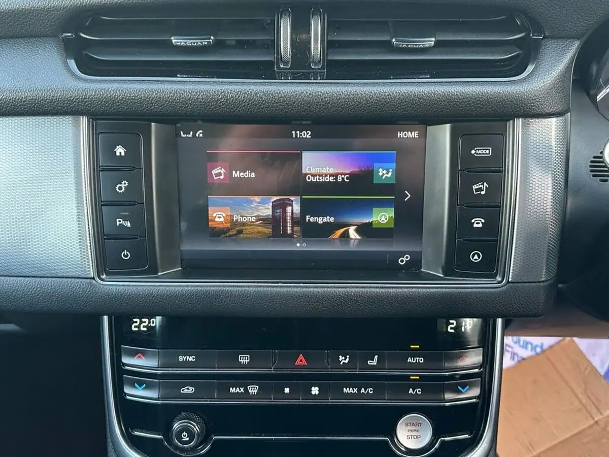2018-jaguar-xf-20td-prestige-180ps-saloon-4d-1999cc-auto-big-18