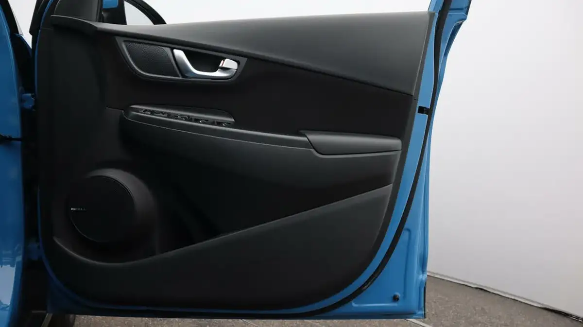 2021-hyundai-kona-16-gdi-premium-hybrid-big-15