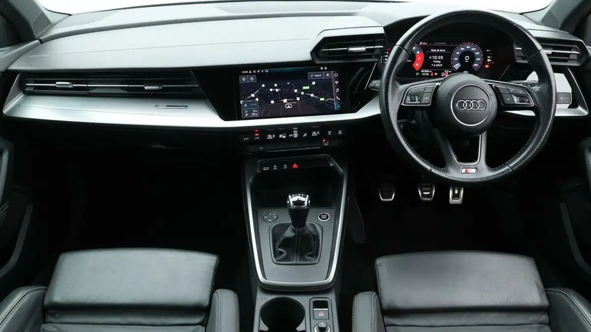 2020-audi-a3-10-30-tfsi-s-line-110ps-saloon-4d-big-13
