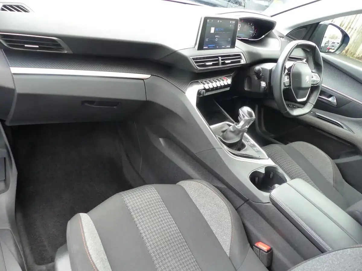 2021-peugeot-3008-suv-15-bluehdi-active-premium-big-6
