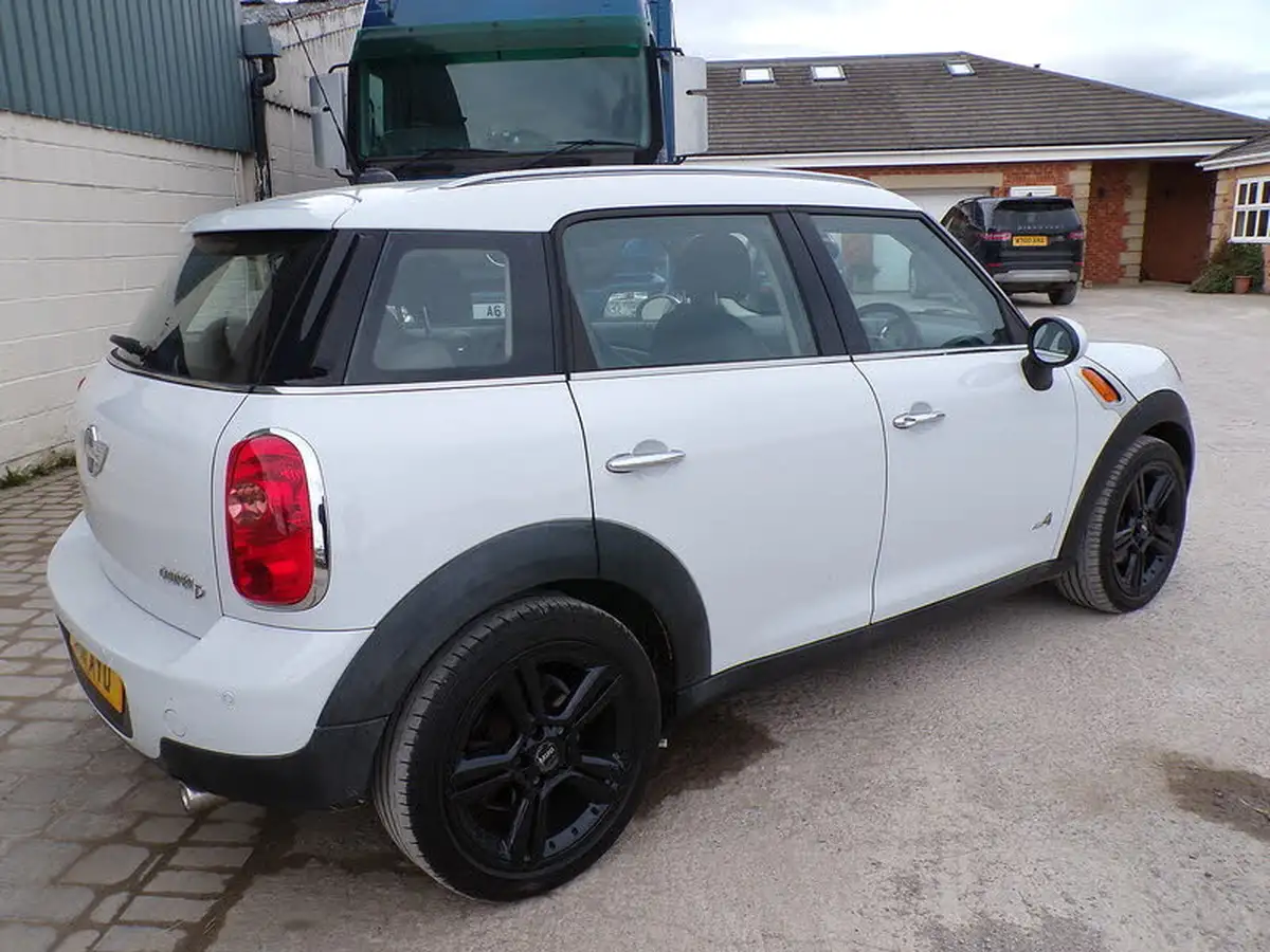 2011-mini-countryman-16td-cooper-big-6
