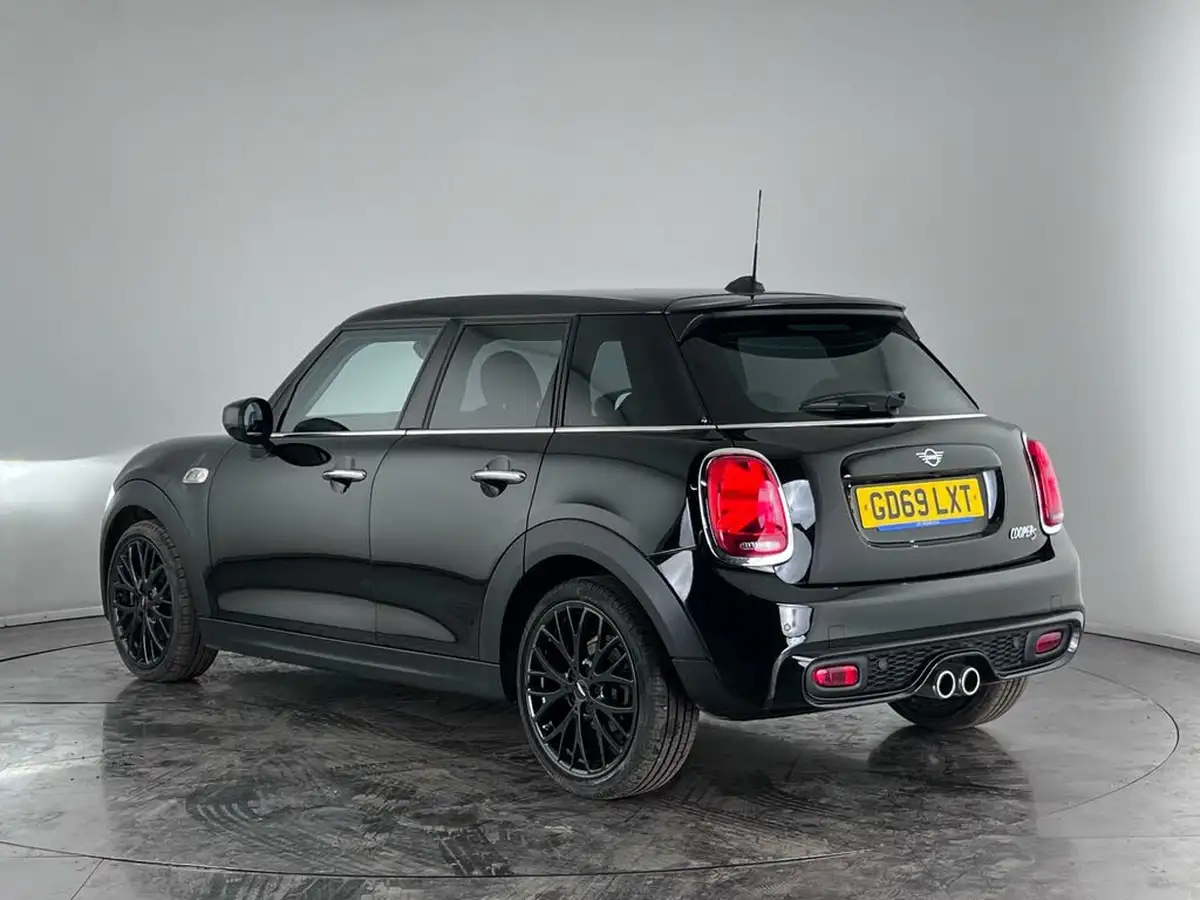 2019-mini-cooper-20-cooper-s-classic-189bhp-hatchback-5d-auto-big-3