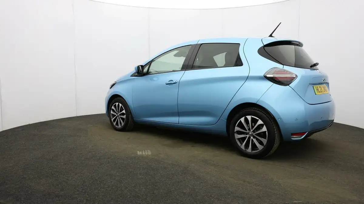 2021-renault-zoe-e-gt-line-big-4