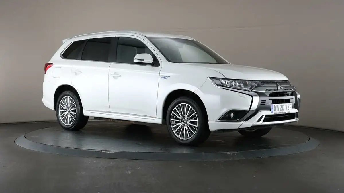 2020-mitsubishi-outlander-24-dynamic-phev-big-53