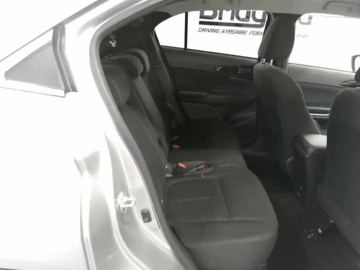 2018-mitsubishi-eclipse-cross-15-2-big-11