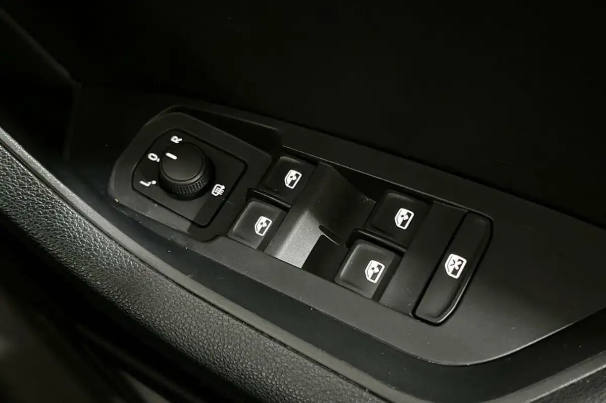 2021-skoda-kodiaq-15-tsi-se-drive-7-big-39