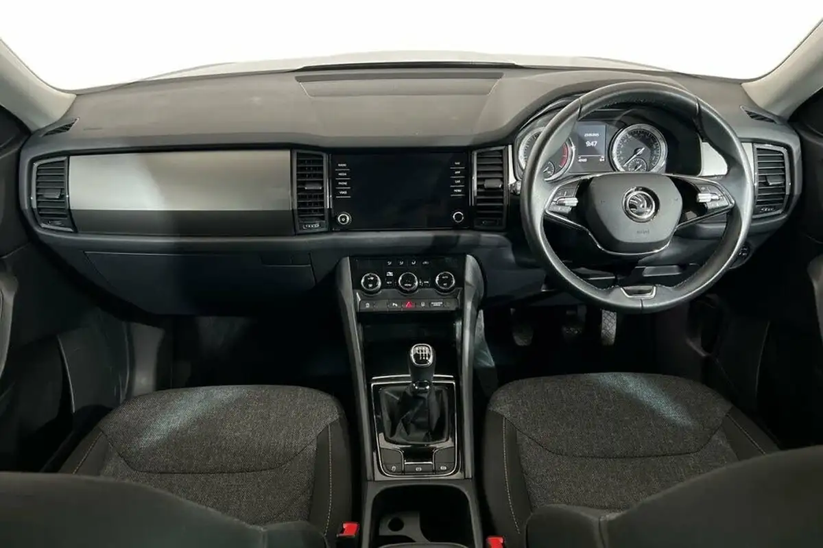 2021-skoda-kodiaq-15-tsi-se-drive-7-big-11