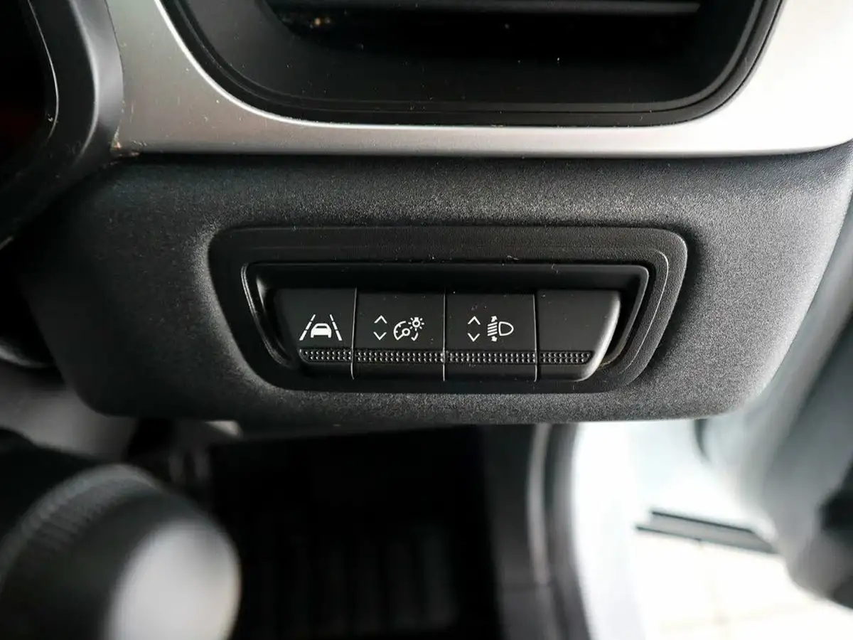 2023-renault-captur-10-tce-evolution-big-21