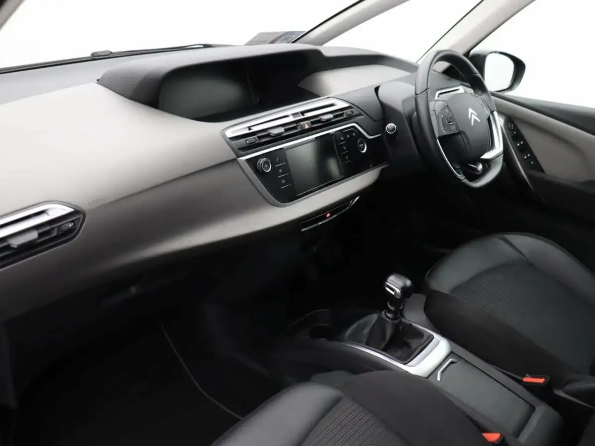 2022-citroen-grand-c4-spacetourer-15bluehdi-sense-big-11