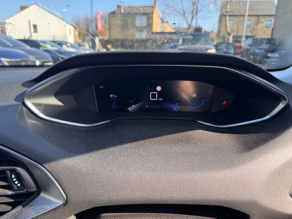 2020-peugeot-308-15-bluehdi-allure-digital-i-cockpit-eat8-big-17