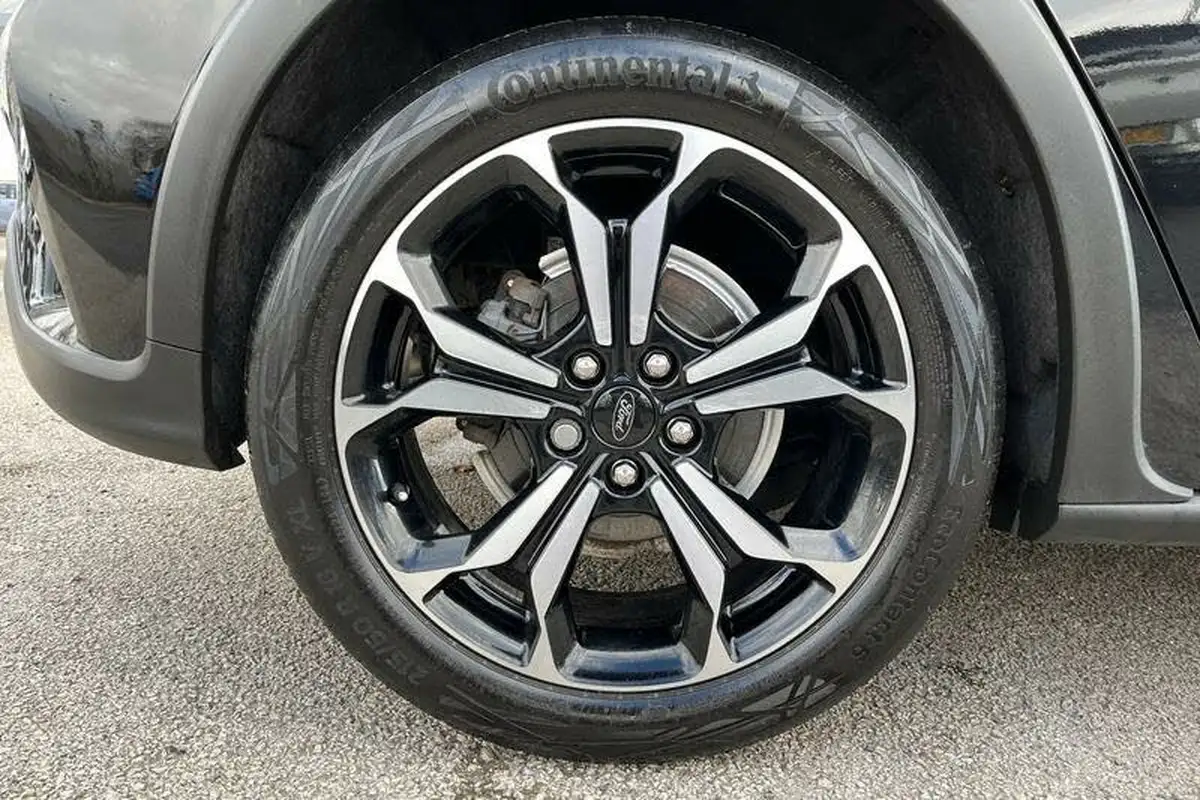 2022-ford-focus-big-7