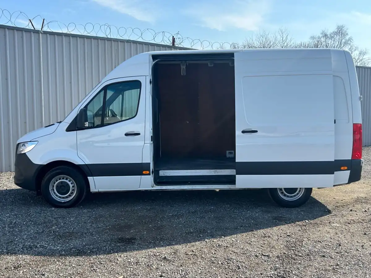 2020-mercedes-benz-sprinter-20cdi-315-l1h1-progressive-big-4