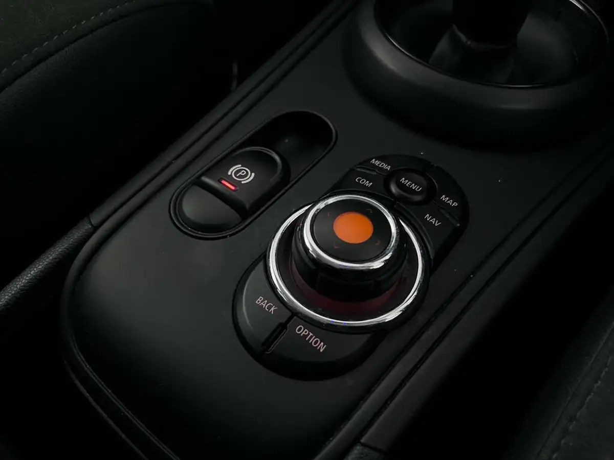 2019-mini-countryman-15-cooper-classic-auto-big-33