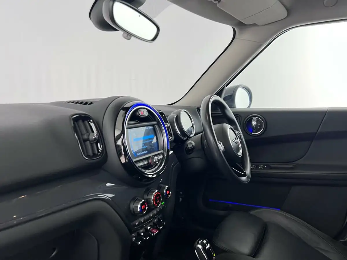 2019-mini-countryman-15-cooper-classic-auto-big-12