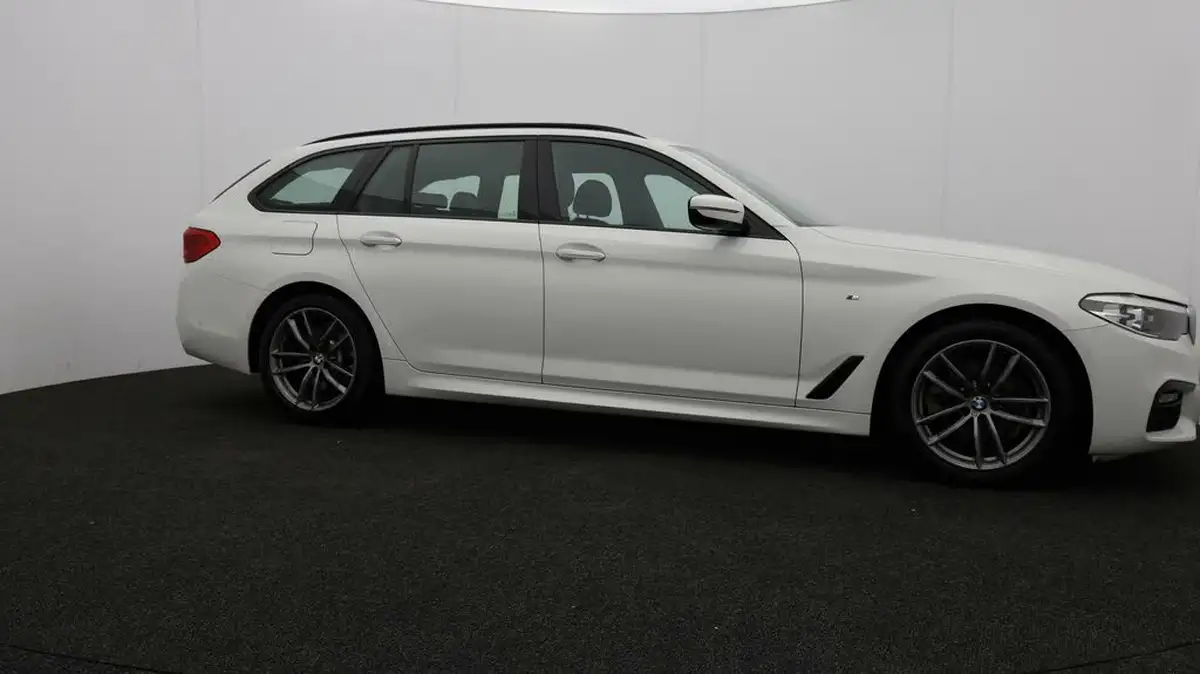 2018-bmw-5-series-20td-520d-m-sport-188bhp-xdrive-touring-5d-big-37