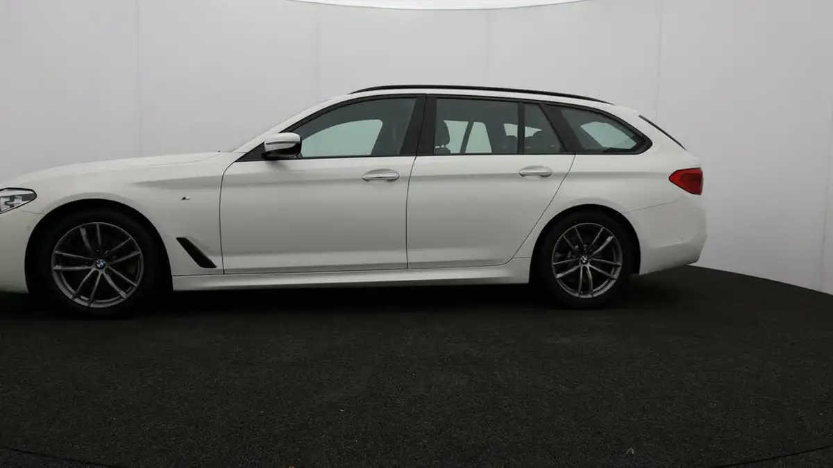 2018-bmw-5-series-20td-520d-m-sport-188bhp-xdrive-touring-5d-big-61