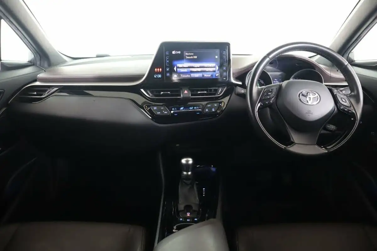 2017-toyota-c-hr-18-vvt-i-excel-big-16