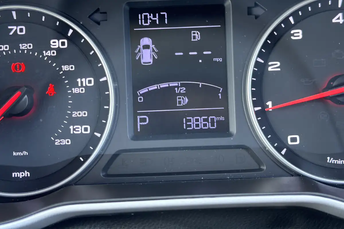 2019-mg-zs-suv-10t-gdi-exclusive-109bhp-big-14