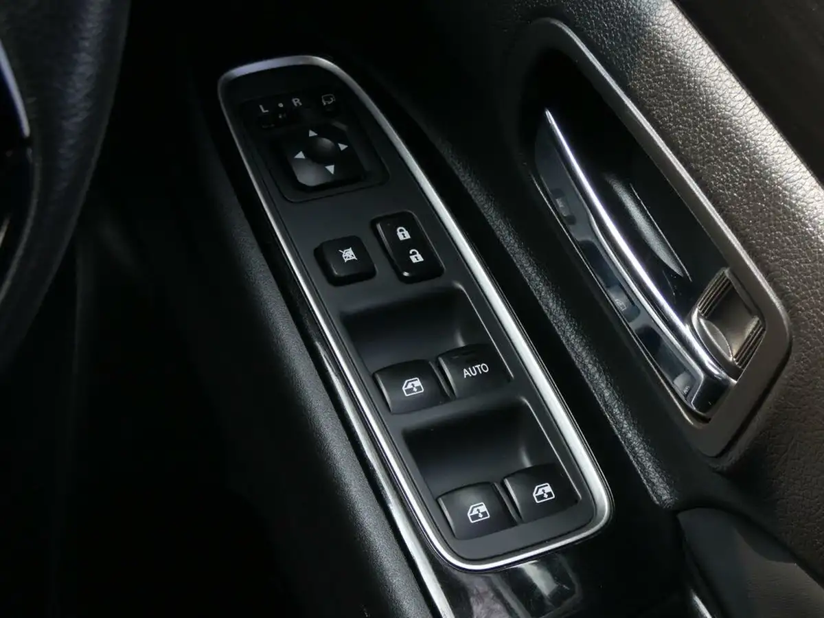 2018-mitsubishi-outlander-22di-d-4-leather-auto-big-19