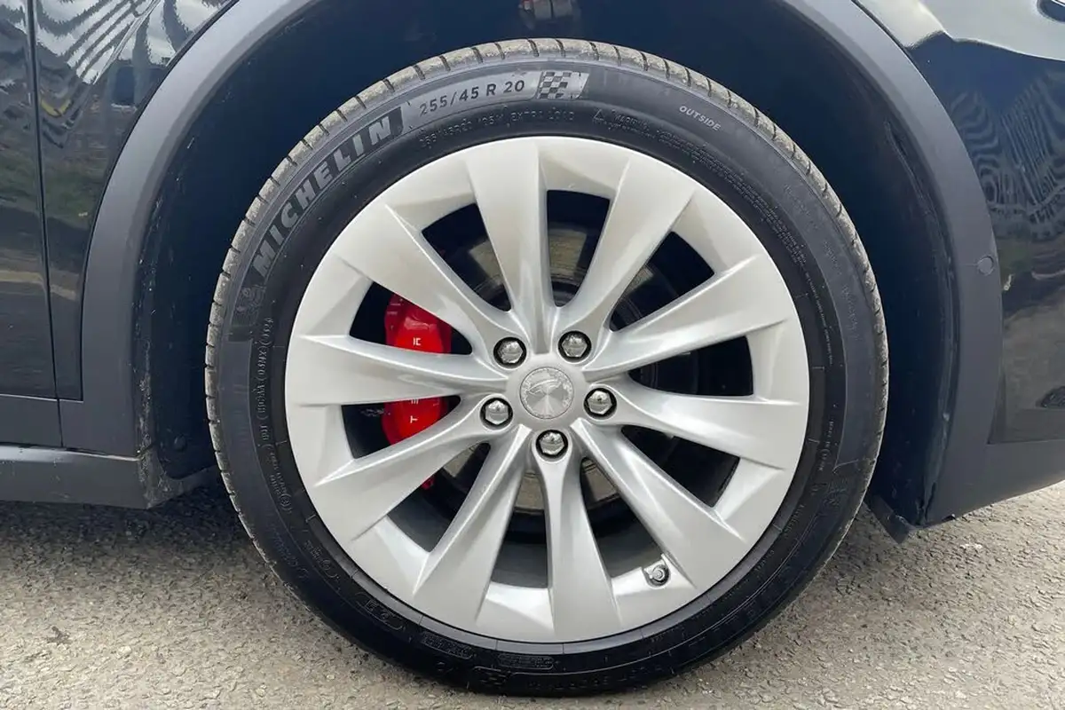 2020-tesla-model-x-e-ludicrous-performance-big-9