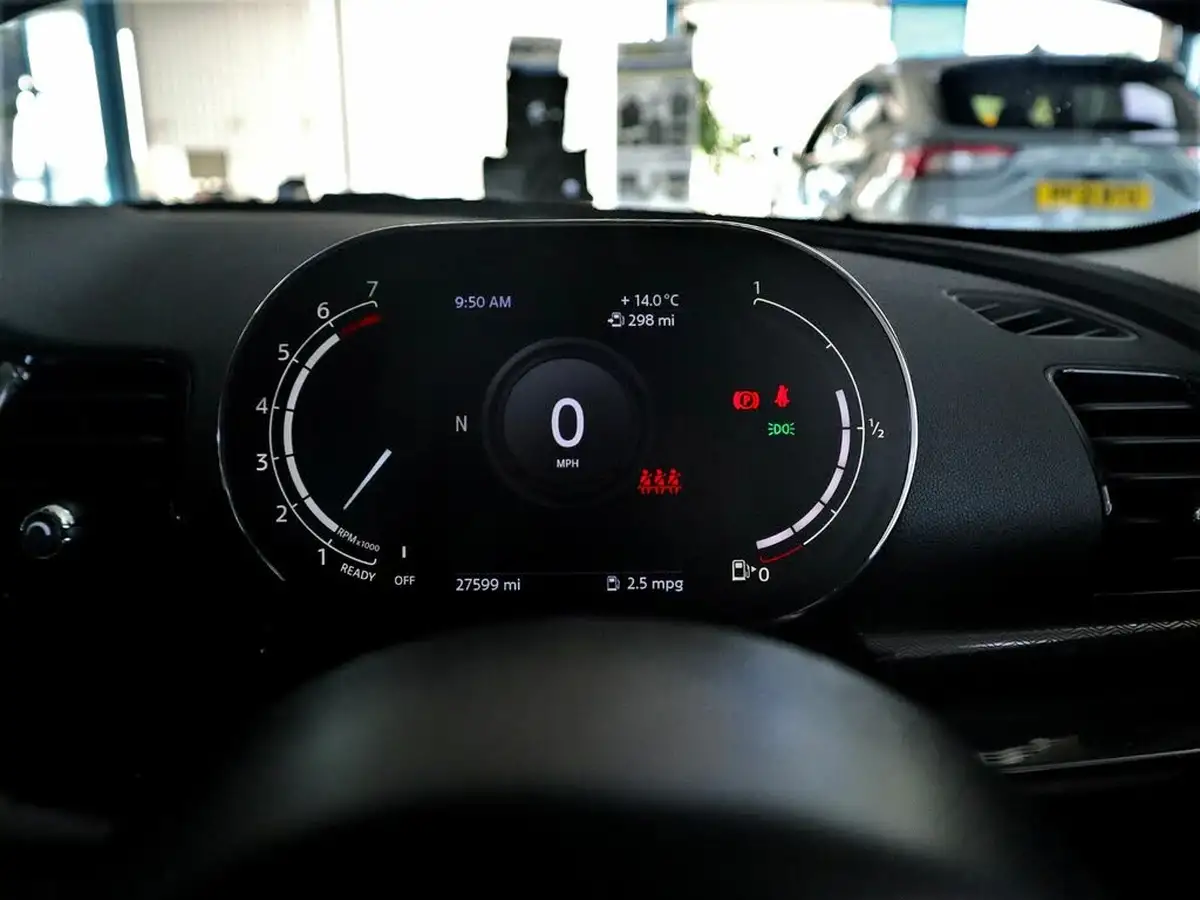 2020-mini-clubman-15-cooper-classic-big-34