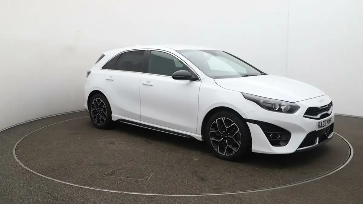 2022-kia-ceed-15-t-gdi-gt-line-big-36