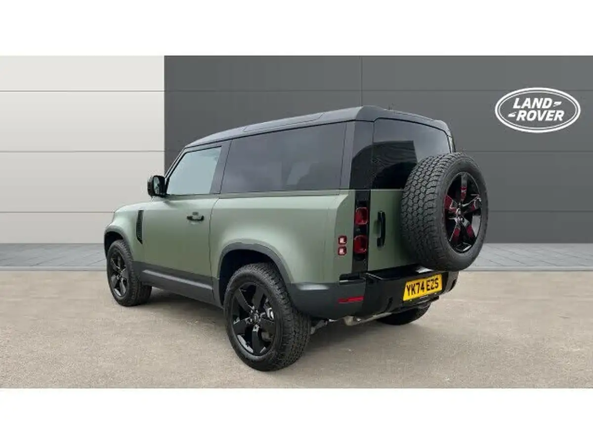2024-land-rover-90-defender-30-d300-75th-edition-big-1
