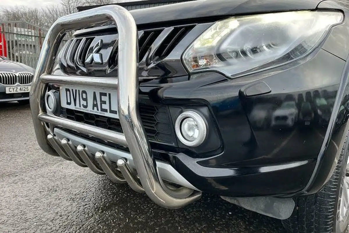 2019-mitsubishi-l200-24di-d-warrior-eu6b-big-7