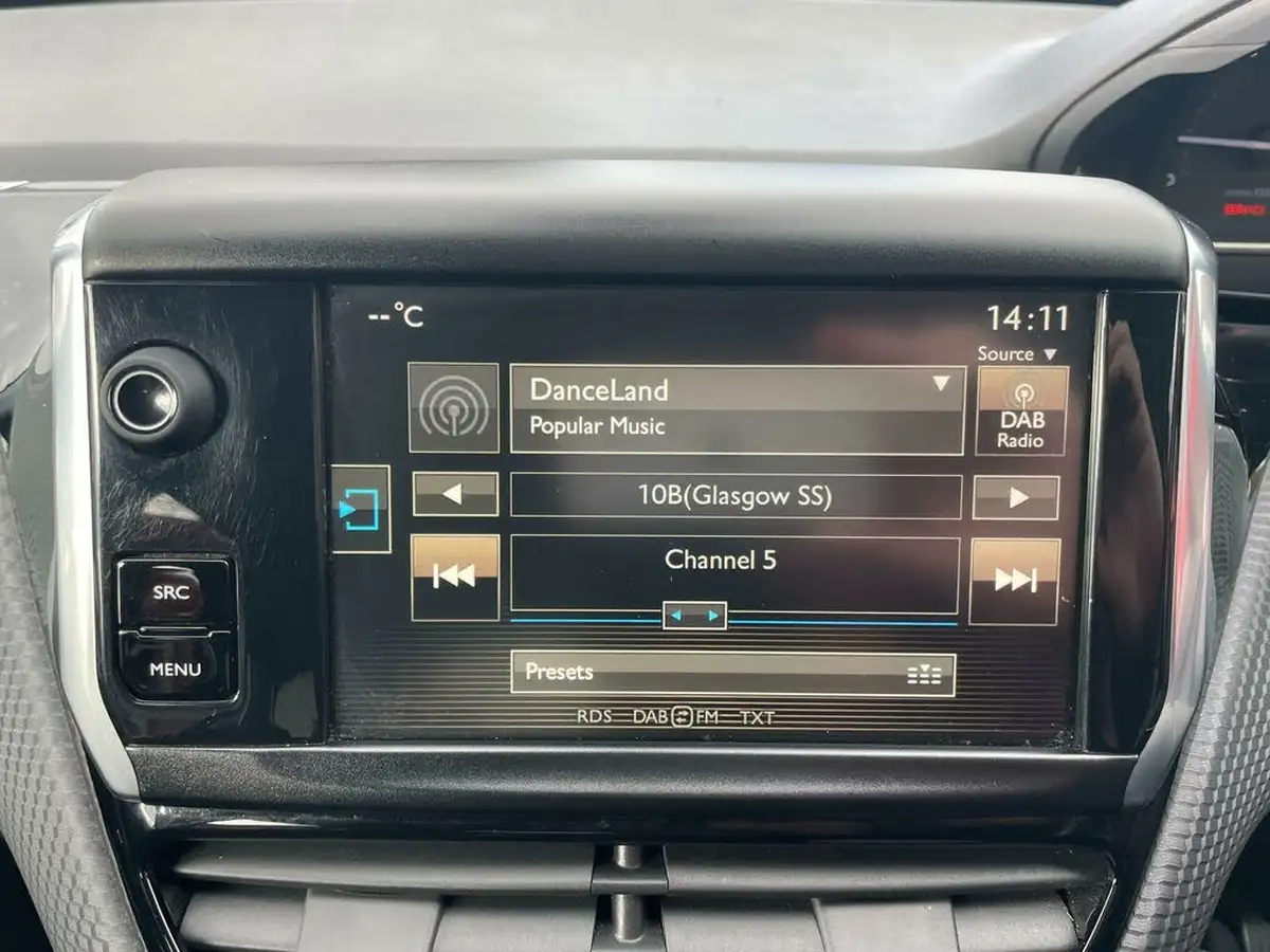 2016-peugeot-2008-crossover-12-puretech-allure-82bhp-big-20
