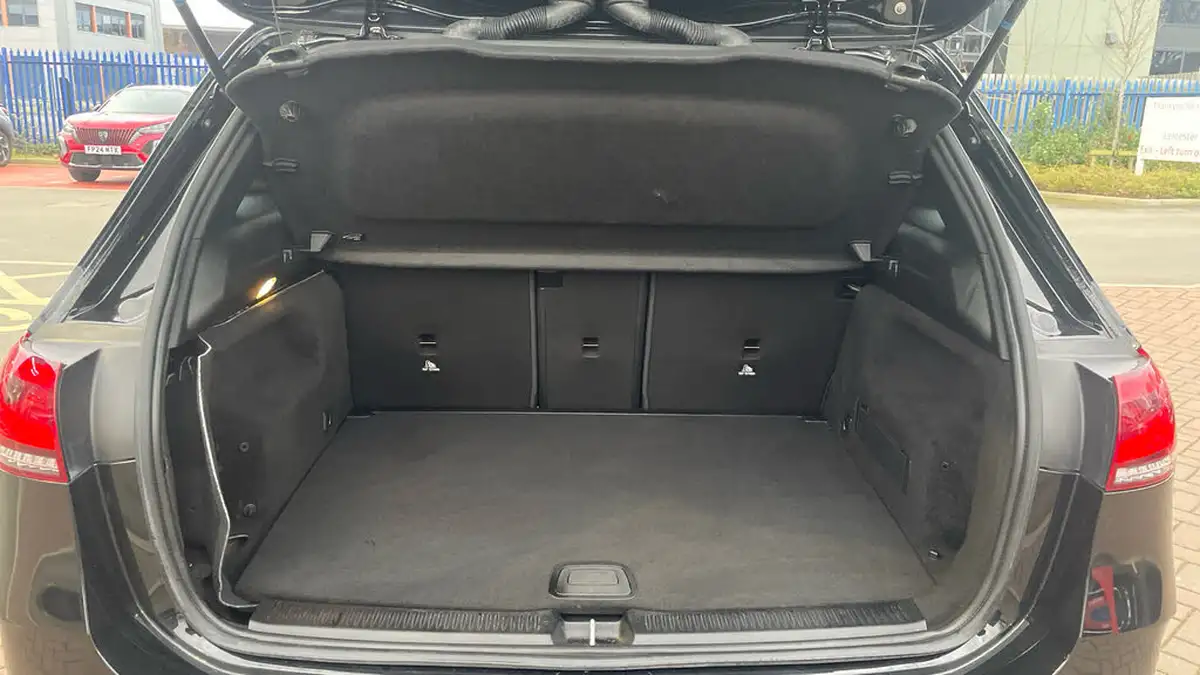 2021-mercedes-benz-b-class-20d-b180d-amg-line-executive-edition-big-18