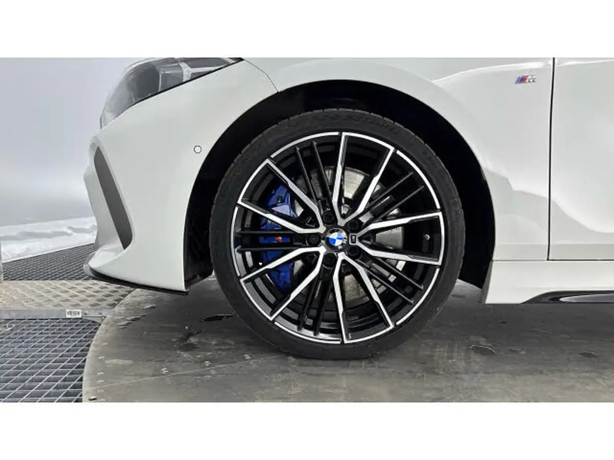 2023-bmw-1-series-20-m135i-xdrive-big-13