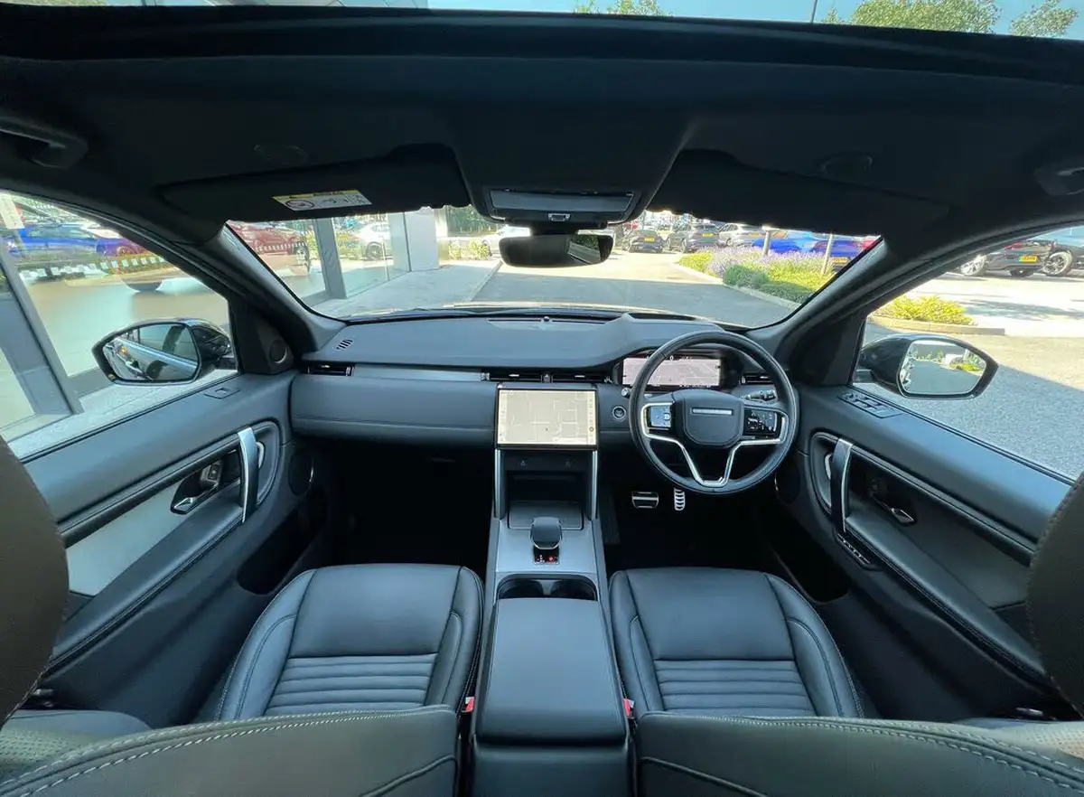 2024-land-rover-discovery-sport-15-p300e-dynamic-se-big-2