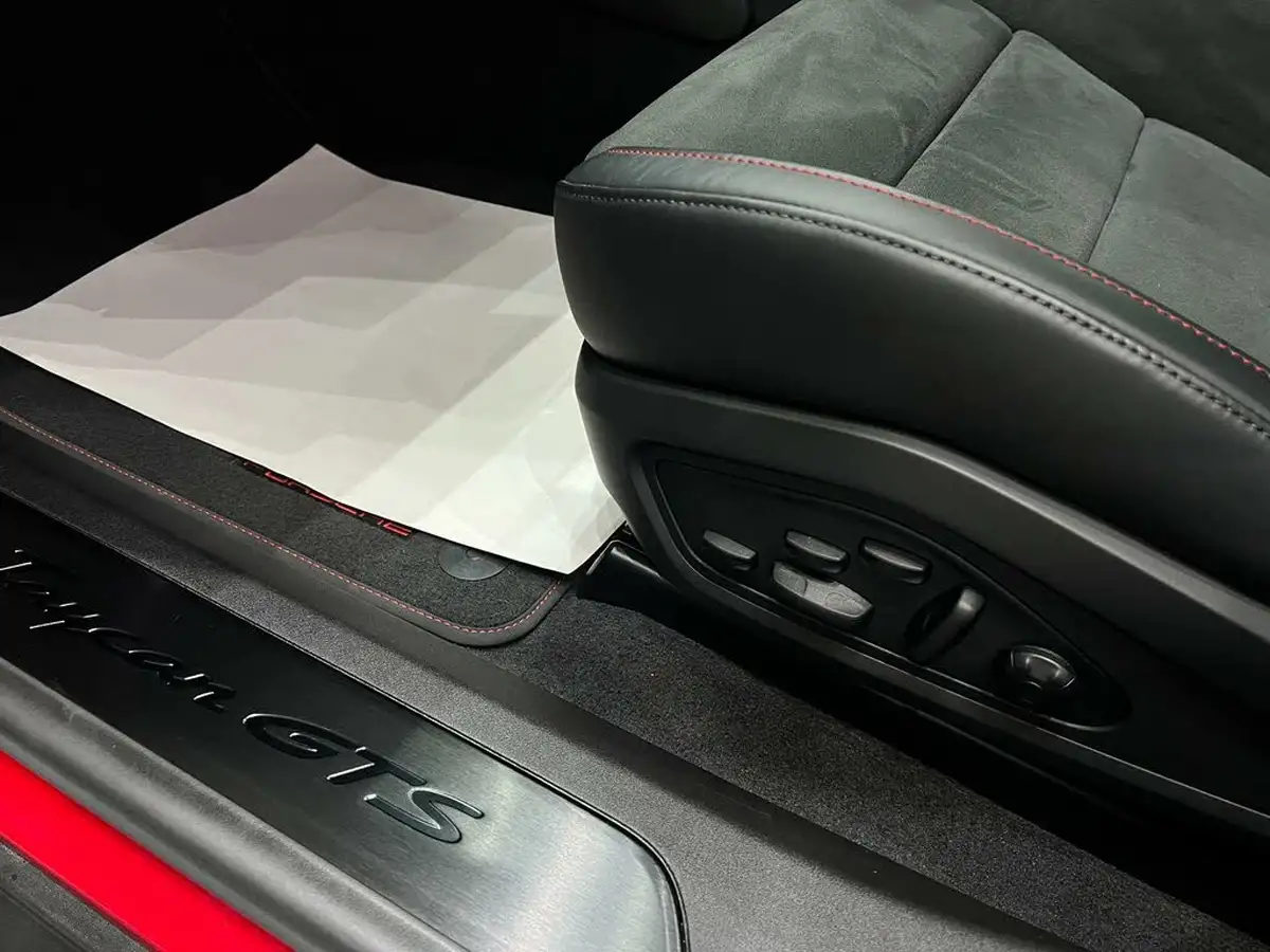 2023-porsche-taycan-e-gts-big-75