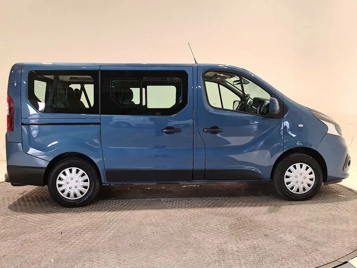 2019-renault-trafic-16dci-sl27-120-sport-nav-eu6c-bus-9-seats-big-16
