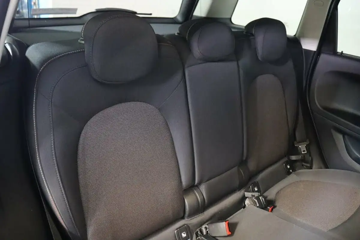 2021-mini-countryman-15-cooper-classic-auto-big-33