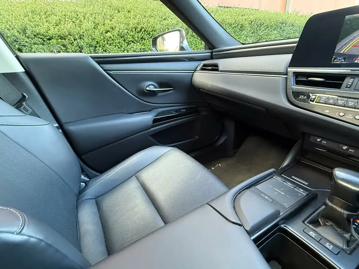 2022-lexus-es-300h-25-es-without-navigation-big-21