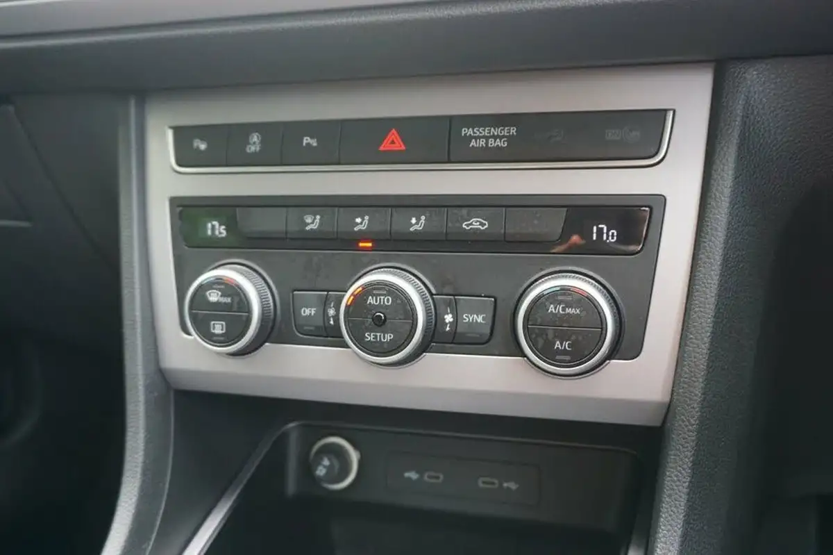 2021-seat-ateca-15-tsi-evo-fr-dsg-big-20