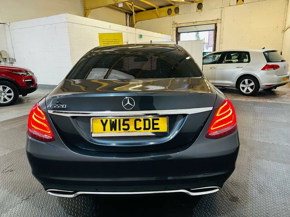 2015-mercedes-benz-c-class-21td-c220-cdi-sport-cdi-bluetec-premiumss-7g-tronic-plus-big-22