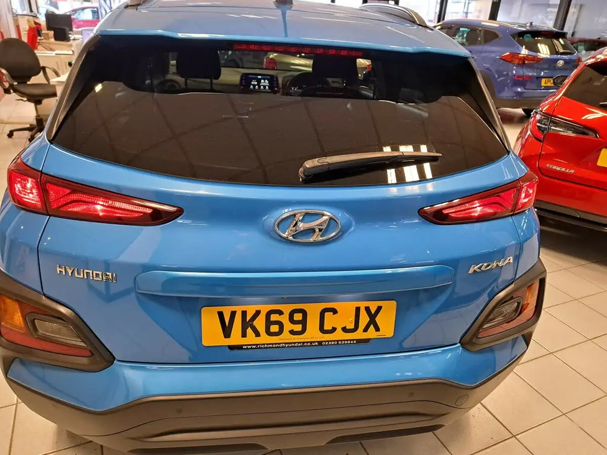 2019-hyundai-kona-10-t-gdi-play-big-7