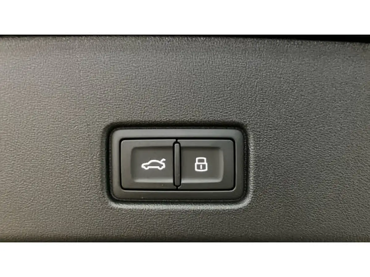 2024-audi-q4-e-tron-45e-black-edition-sportback-auto-big-36