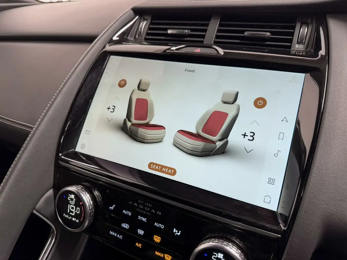 2021-jaguar-e-pace-15-p300e-r-dynamic-hse-big-62
