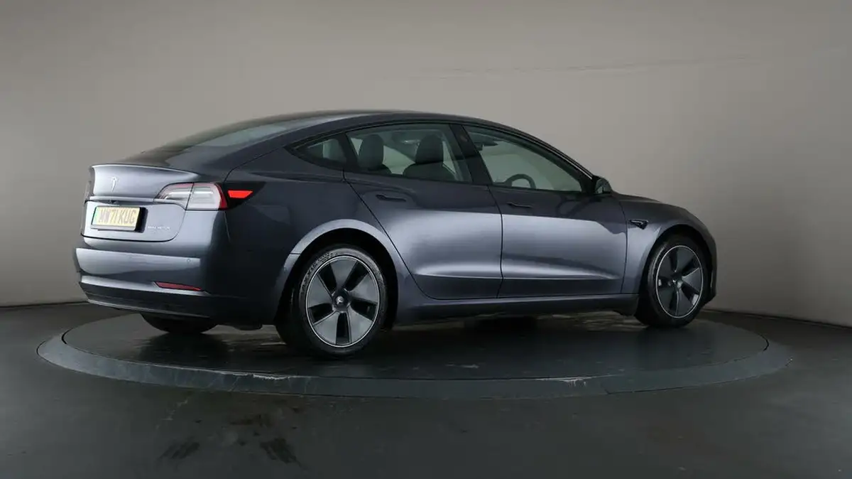 2021-tesla-model-3-e-long-range-awd-big-58