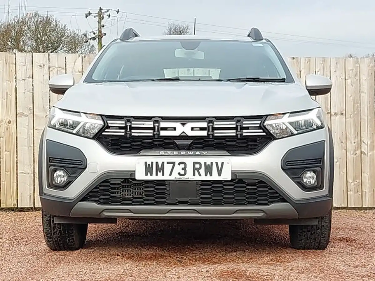 2023-dacia-sandero-stepway-10-tce-expression-90bhp-big-18
