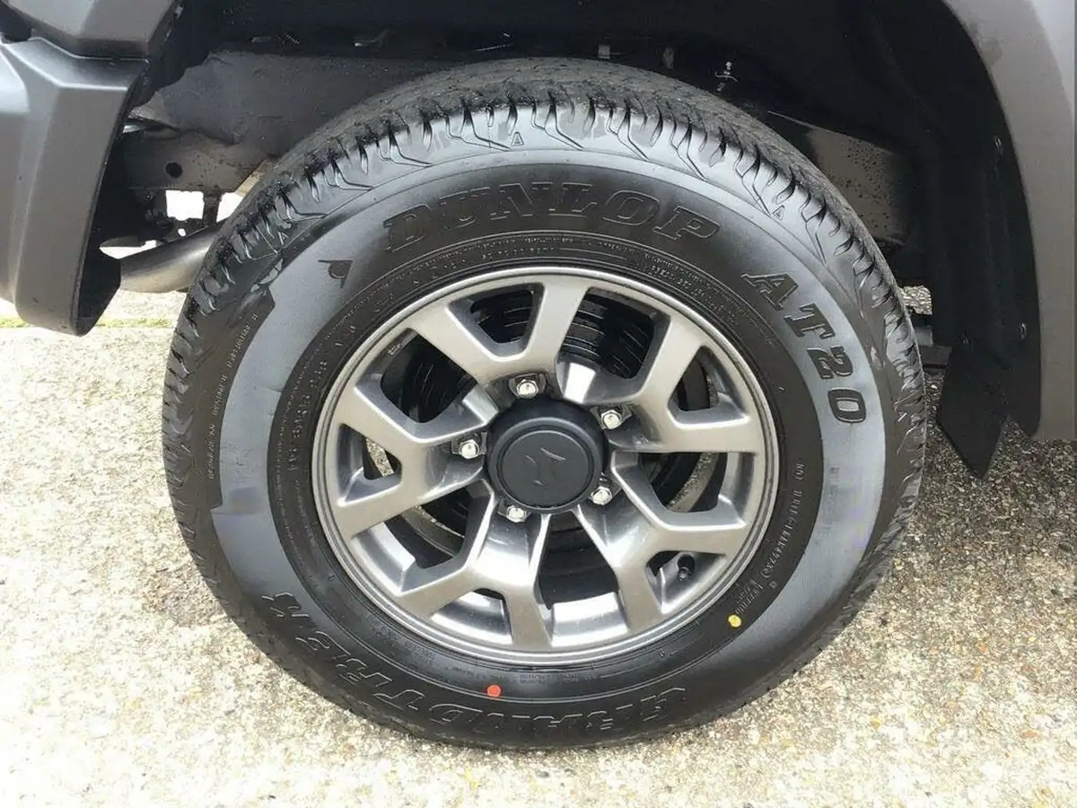 2024-suzuki-jimny-15-light-commercial-allgrip-big-32
