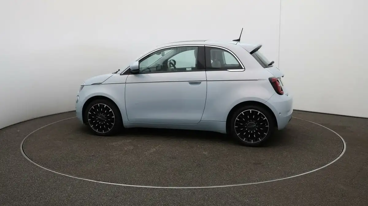 2021-fiat-500-e-la-prima-big-51