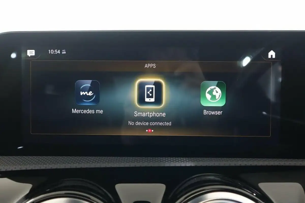 2021-mercedes-benz-a-class-20-a250-amg-line-premium-plus-edition-hatchback-5d-big-51